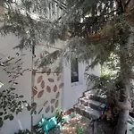 Holiday home Private Guest With Garden Access