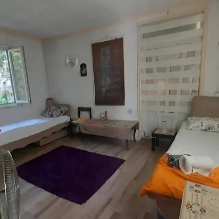 Charming With Outdoor Area Skopje