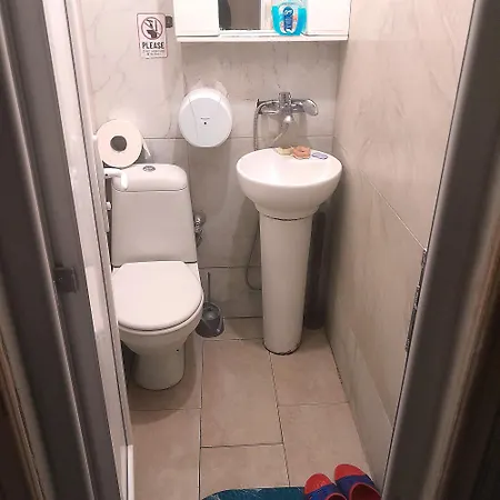 Private Guest With Garden Access *