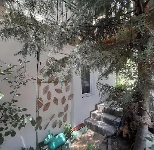 Holiday home Private Guest With Garden Access