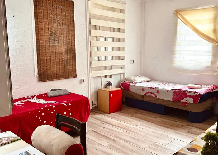 Private Guest With Garden Access Holiday home